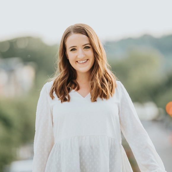 Meet your Posher, Ashley - Picture 1 of 1